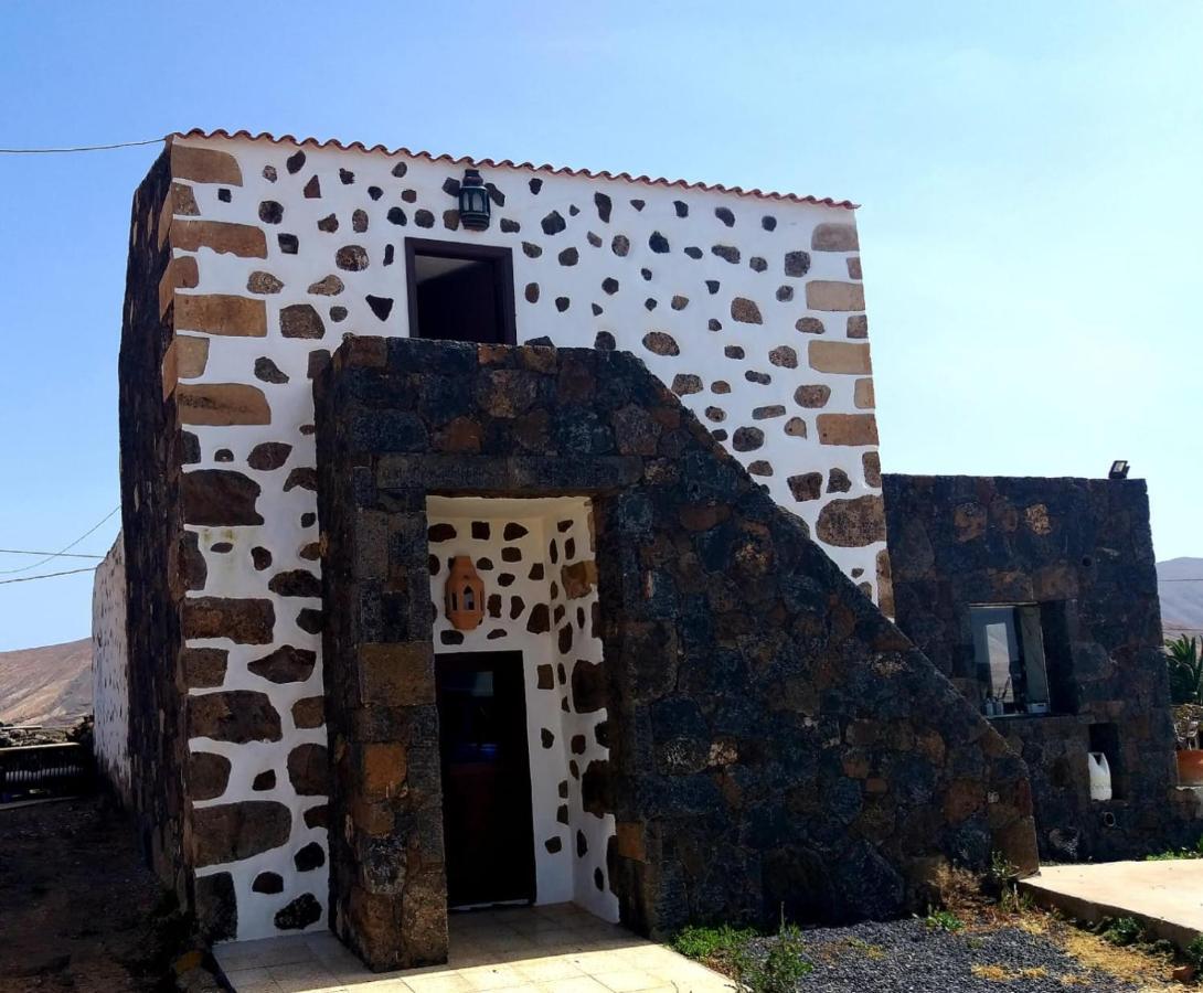 לה אוליבה Lovely Cottage מראה חיצוני תמונה
